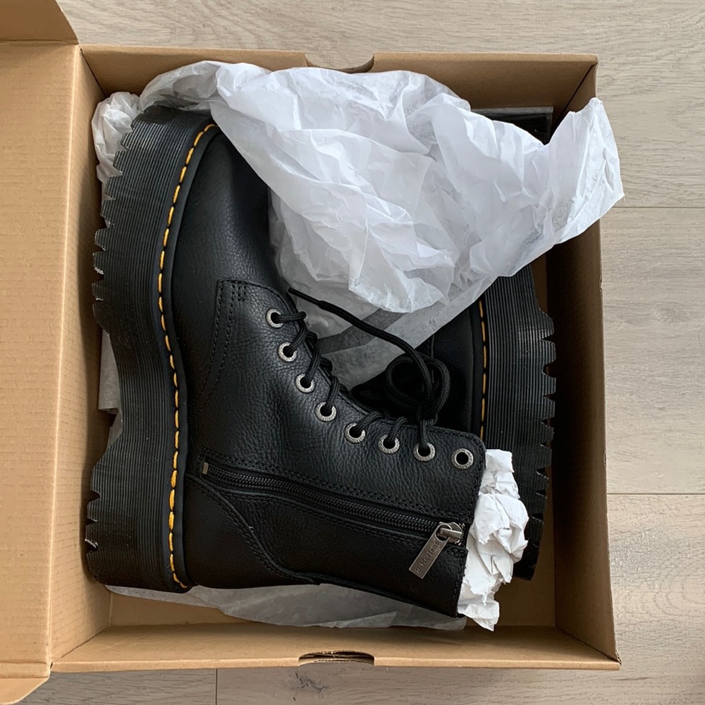 Dr. Martens Jadon Pisa Leather Black zip lace up Platform Combat Boots